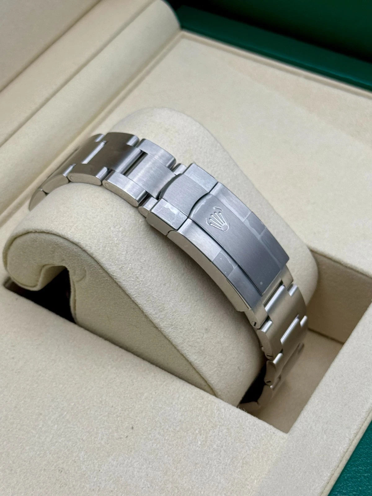 NEW 2025 Rolex Oyster Perpetual 41mm Ref. 134300 – Medium Blue Dial – Unworn