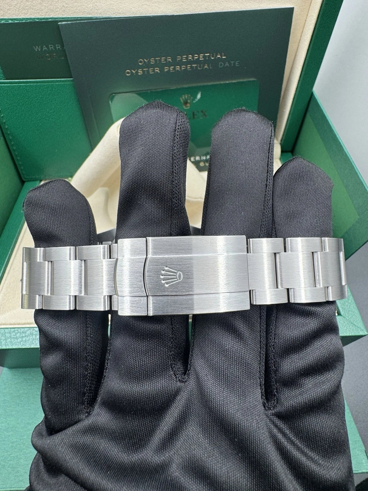 2025 Rolex Oyster Perpetual 41mm 134300 Pistachio Green Dial | Unworn | Complete Set