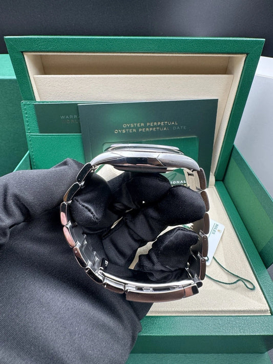 2025 Rolex Oyster Perpetual 41mm 134300 Pistachio Green Dial | Unworn | Complete Set